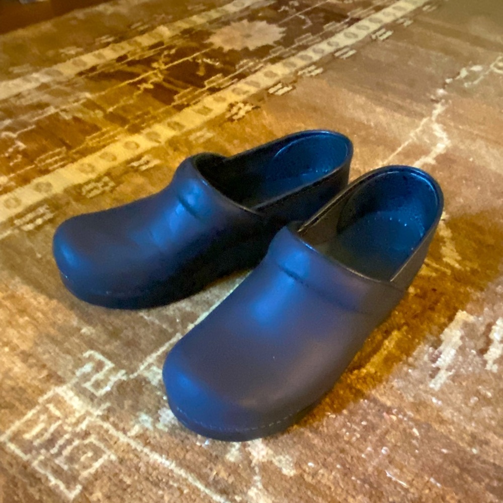 A pair of Dansko shoes designed for the medical community.